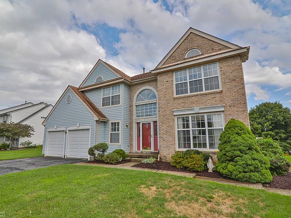 2nd image of 5199 Vermont Dr