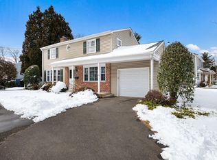 557 Maple Ave, Doylestown, PA 18901