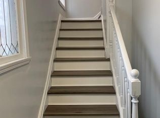 6 N Lancaster Ave, Aurora, IL 60506