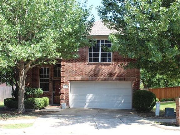 Two story, 4-2.1-2, 2living,2 dining. inground gunite Pool.