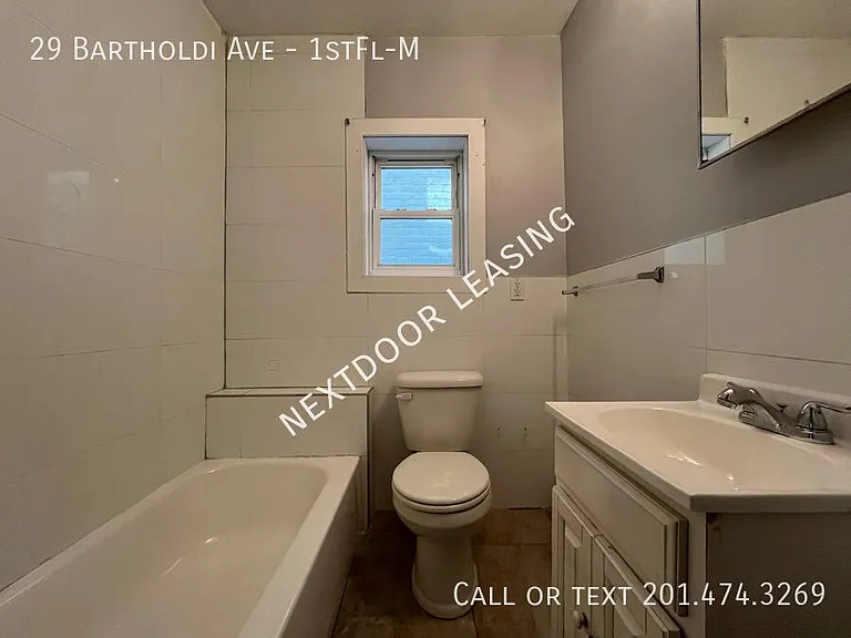 29 Bartholdi Ave #1STFL-M — Photo 4