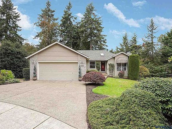 2nd image of 6985 Cinnamon Hill Ct SE