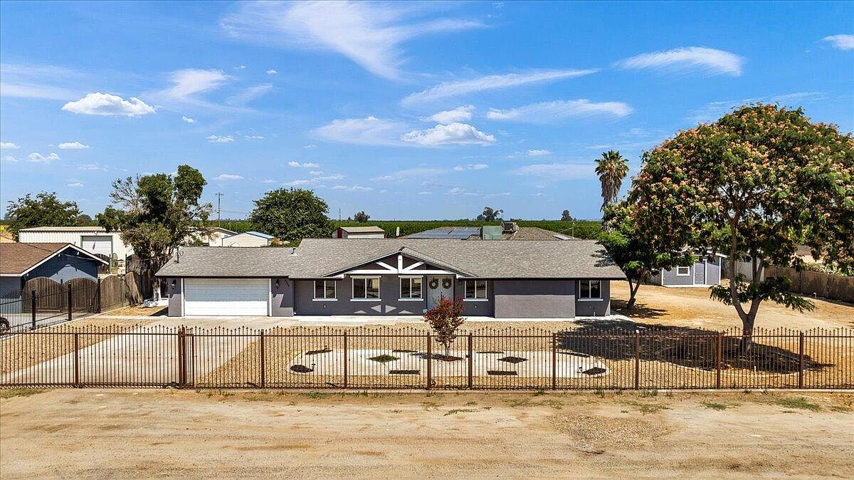 4288 Merritt Drive, Traver, CA 93673 Zillow
