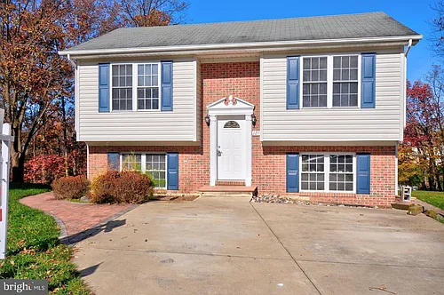 121 Deer Hill Ct Photo 1