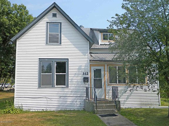 3rd image of 312 Main Ave N