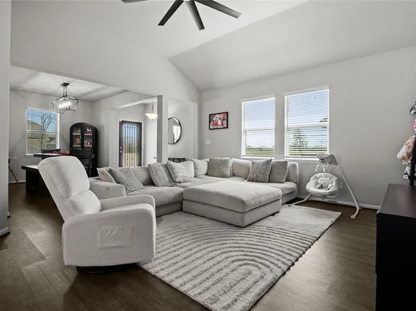 622 Little Cypress Ln, Baytown, TX 77523