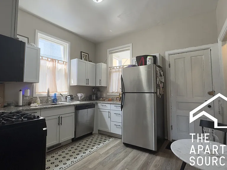 3014 N Clifton Ave #A — Photo 5