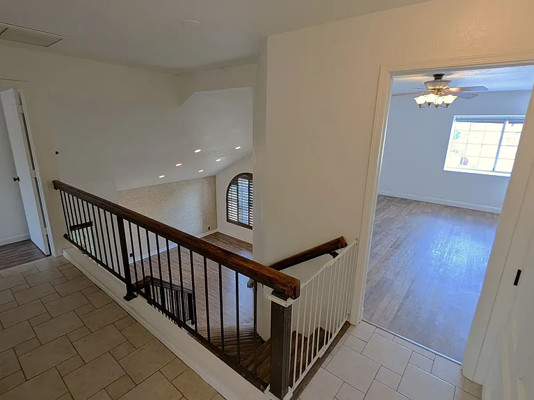 2363 W Hemlock Ct — Photo 13
