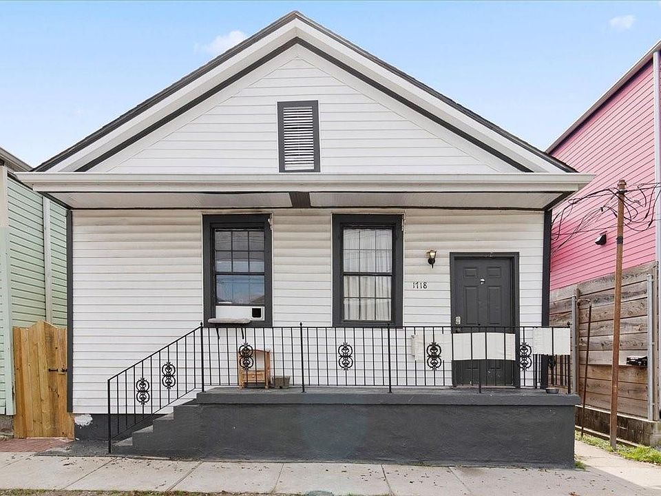 1st image of 1718 N Robertson St