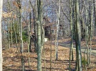 383 Irwin Rd, Gibsonia, PA 15044