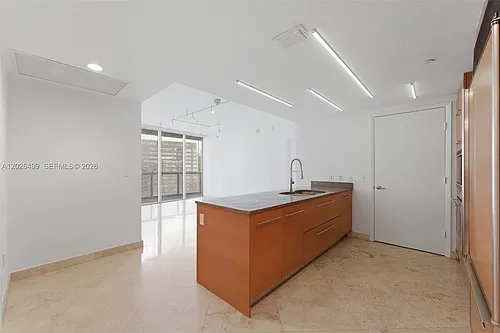 475 Brickell Ave #3513 Photo 1