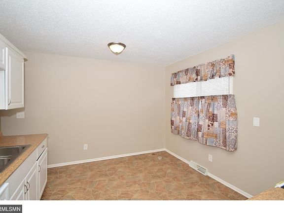 3rd image of 2322 Londin Ct
