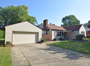 40 Parker Dr, Springboro, OH 45066