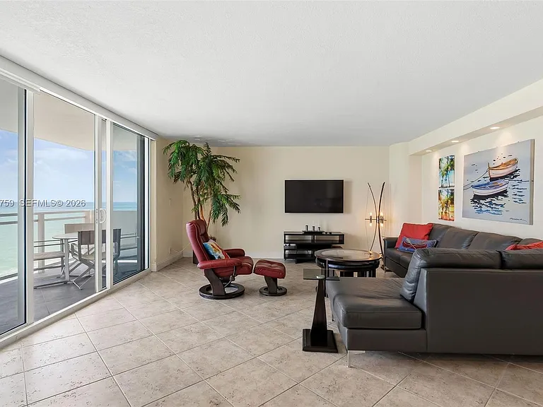 2030 S Ocean Dr #1820 — Photo 4