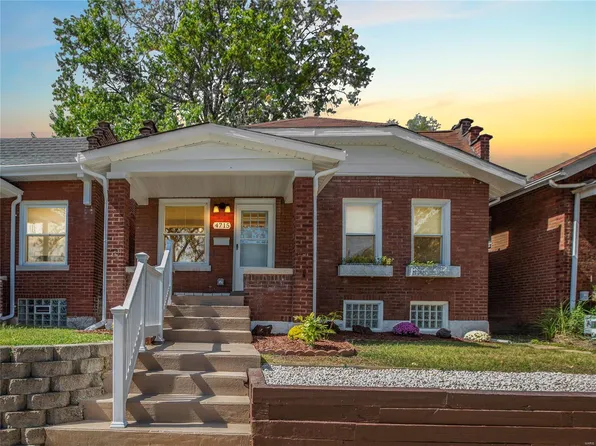 4715 Ray Ave, Saint Louis, MO 63116