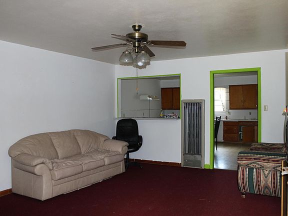 3rd image of 306 N Crosby Ave