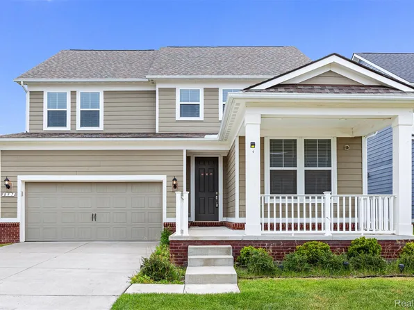 897 Harrison St, Canton, MI 48188