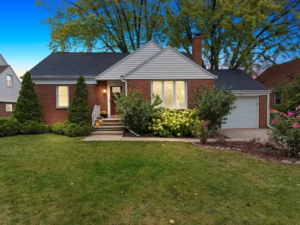 1106 Redwood Dr, Green Bay, WI 54304