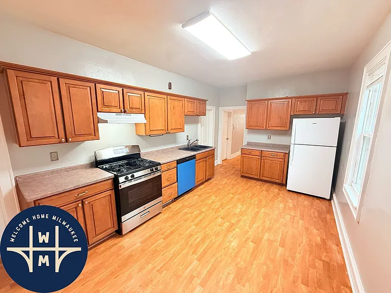 2445 S Austin St #LOWER — Photo 7