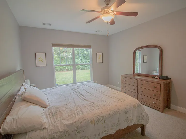 4 Gresham Ln — Photo 22