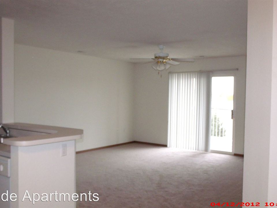 2nd image of 7775 Park Dr APT 1