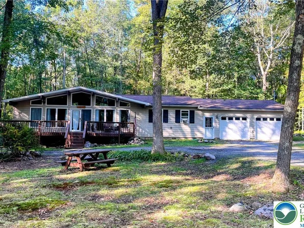 11 Hemlock Path, Jim Thorpe, PA 18229