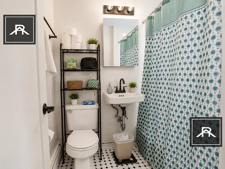 901 Beacon St #6 — Photo 4