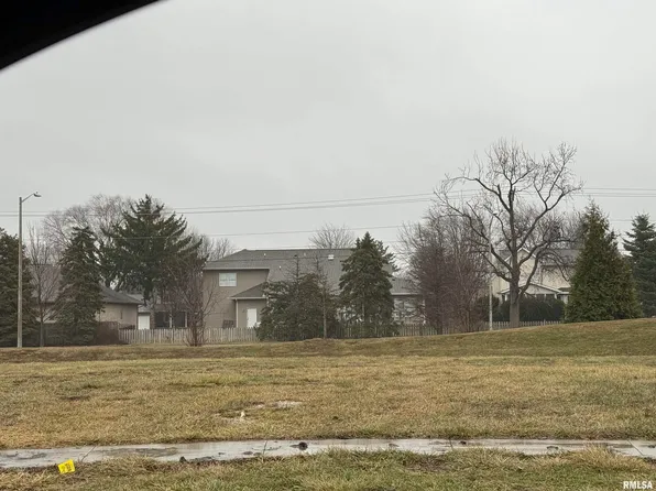 3201 Enfield Cir, Springfield, IL 62711