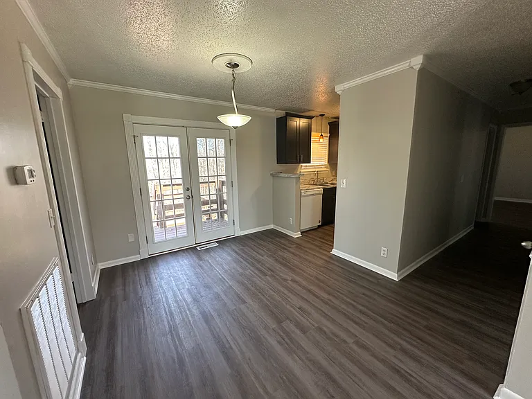 1439 Winding Way Dr — Photo 6
