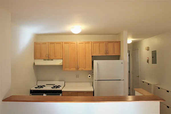 Rented by Anthony T Crews Real Estate LLC | media 23