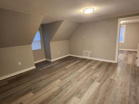 2063 N Wisconsin St, Racine, WI