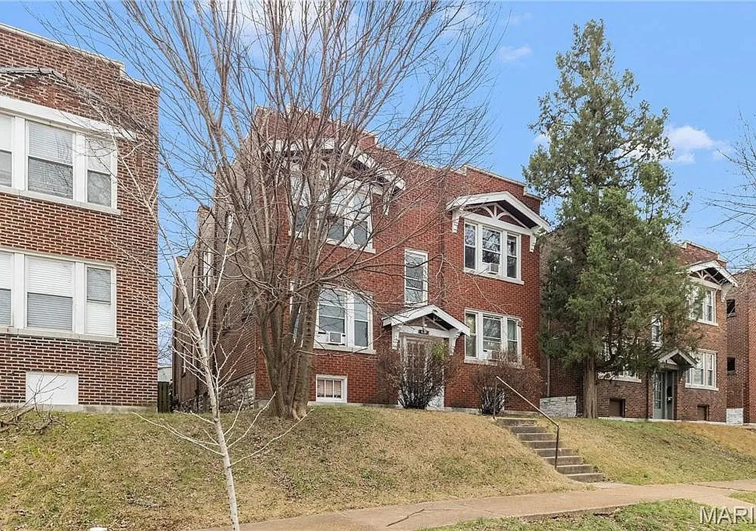 4234 Dewey Ave — Photo 2