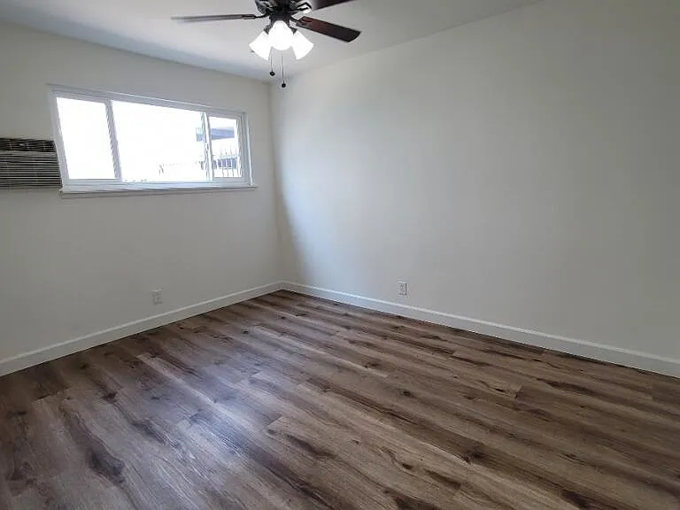10840 Hortense St #2 — Photo 12