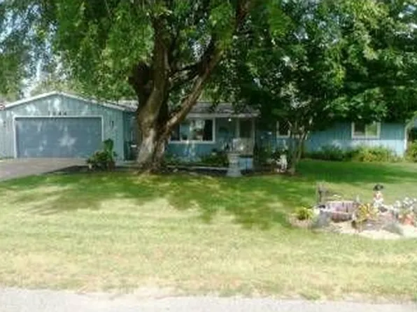 1094 Monroe St S, Prescott, WI 54021