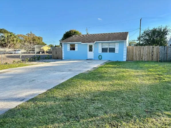 4820 Clinton Boulevard, Lake Worth, FL 33463