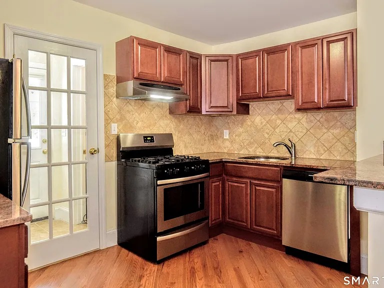 13 Carroll St #1 — Photo 5