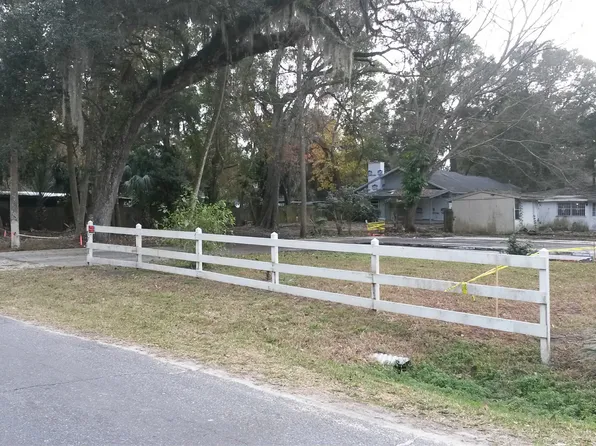 1718 Evergreen St, Ormond Beach, FL 32174