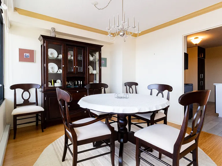 370 Dominion Ave #1104 — Photo 8