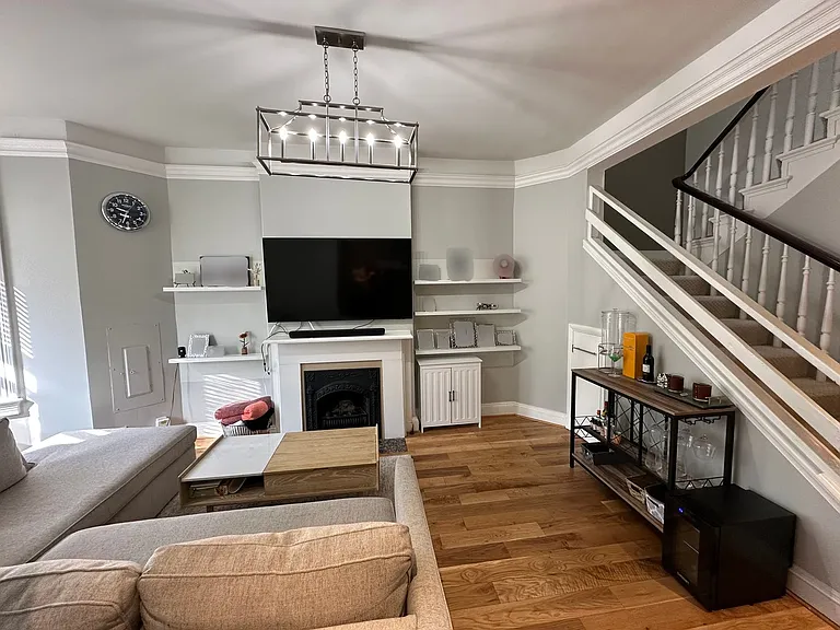 645 Q St NW — Photo 9
