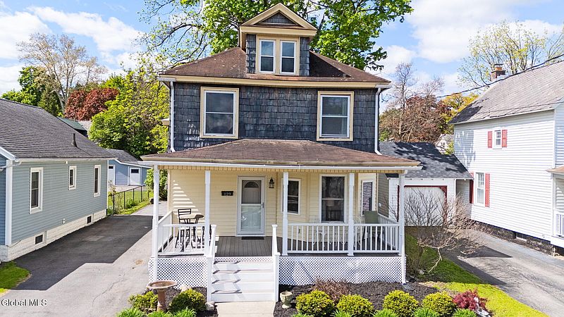 4th image of 129 Sanders Avenue