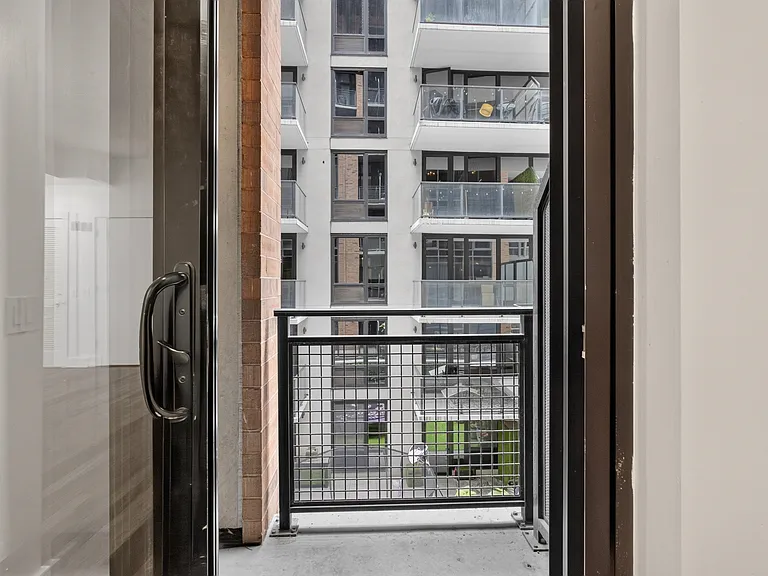 159 2nd St #304 — Photo 23