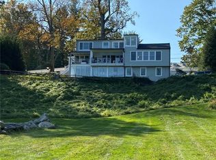 127 Lambert Rd, New Canaan, CT 06840