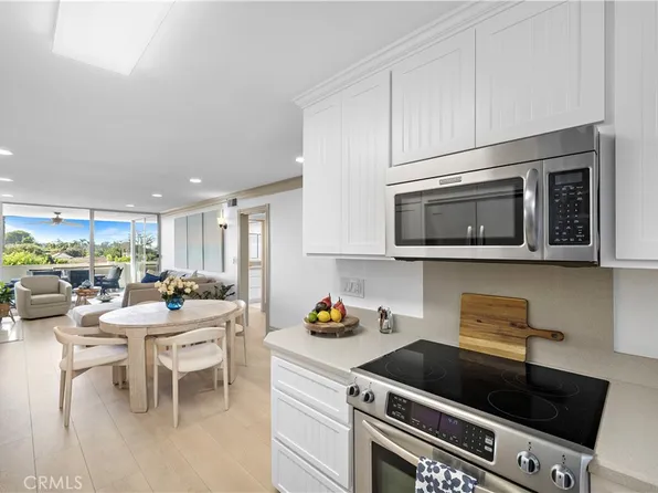 781 Avocado Ave, Corona Del Mar, CA 92625