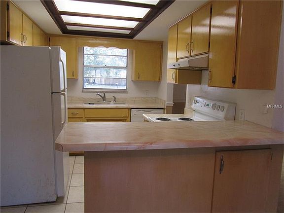 4th image of 1798 NE Kelly Dr