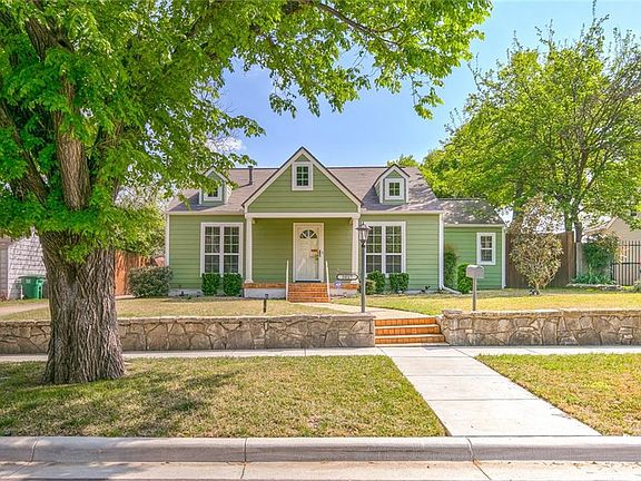 4th image of 5027 Calmont Ave