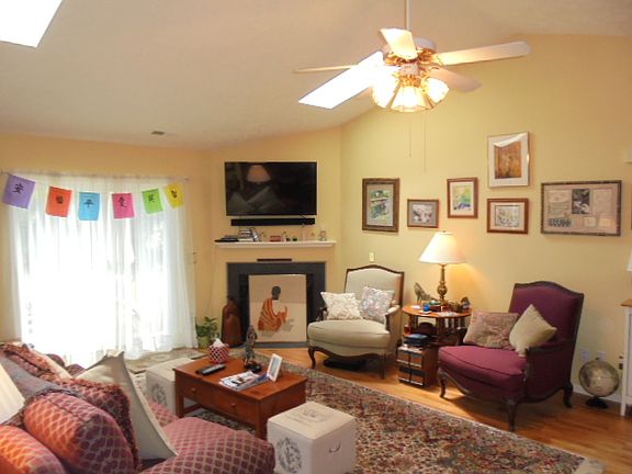 4th image of 330 Chattooga Place Dr