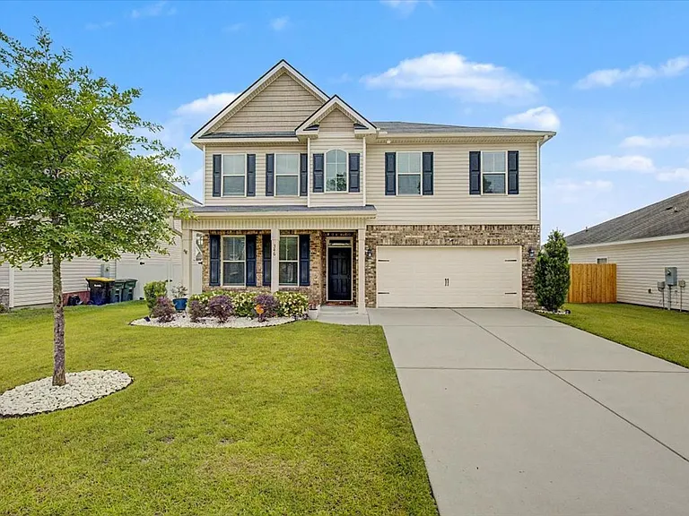 346 Coconut Dr — Photo 1