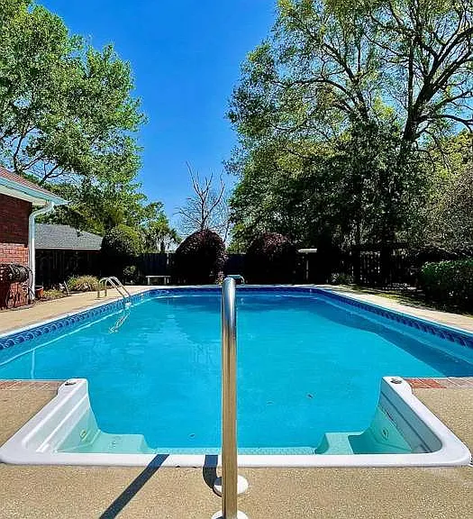 1277 Solomon Cir — Photo 2