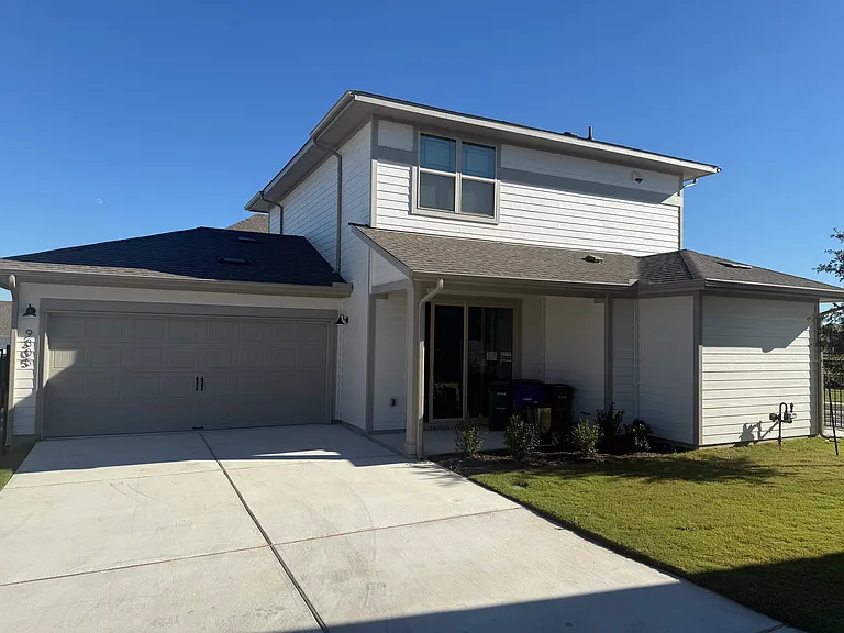 9305 Hamadryas Dr — Photo 2