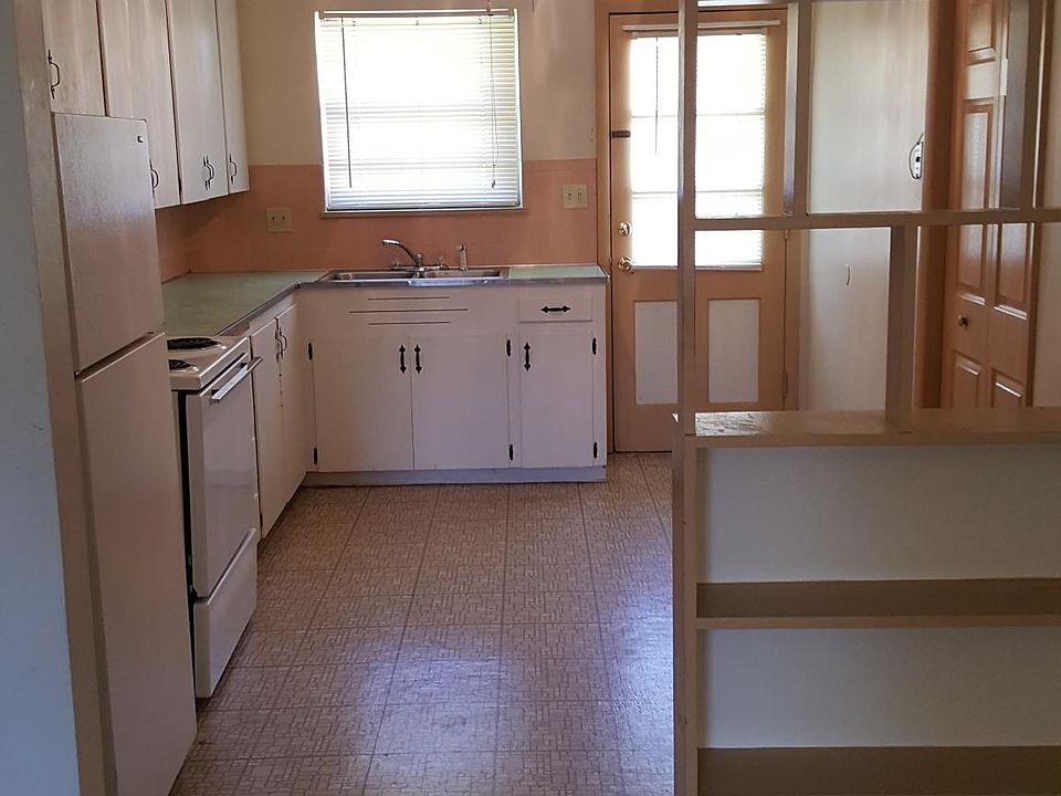 1st image of 1128 N Cottage Ave